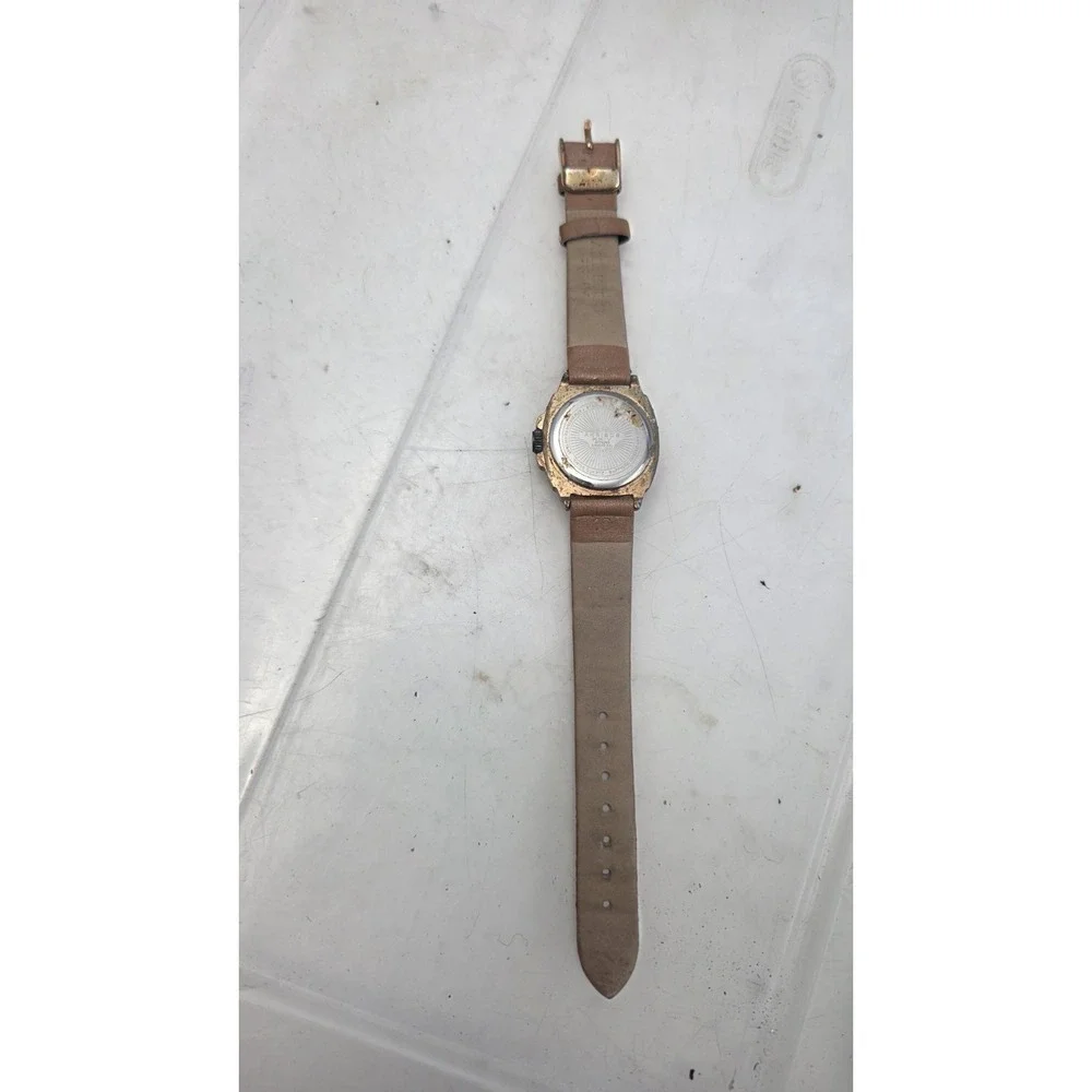 Akribos XXIV Women's AK742RG Lady Diamond Analog Display Swiss Quartz Champagne
